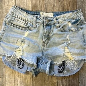 Juniors Jean shorts size 3 angel kiss Mid rise distressed